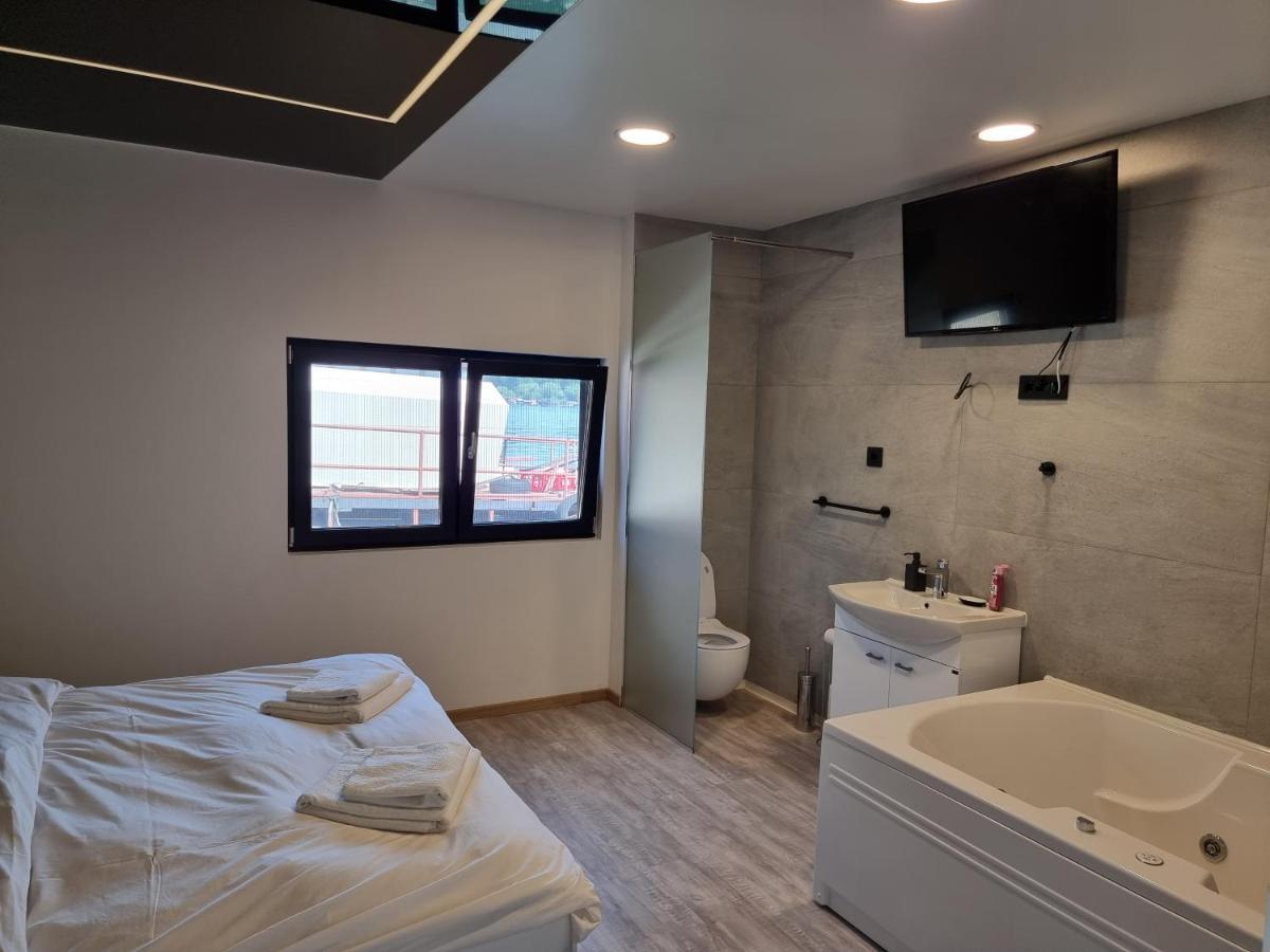 Swan Hotel Belgrád Kültér fotó