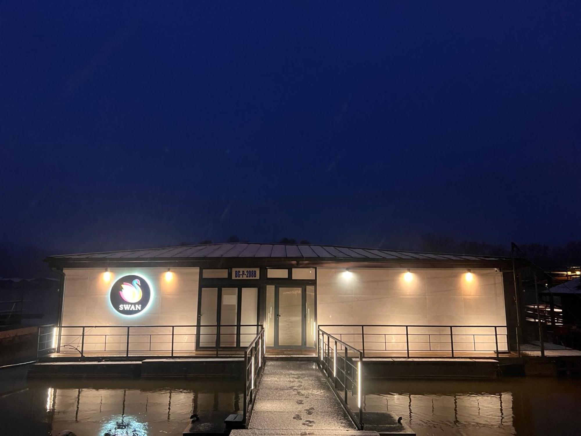 Swan Hotel Belgrád Kültér fotó